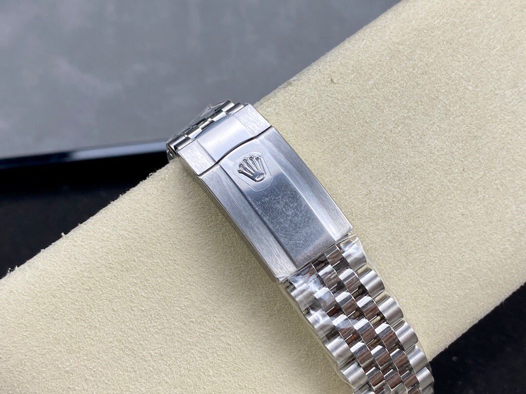 Rolex Datejust 126334 41mm Black Dial