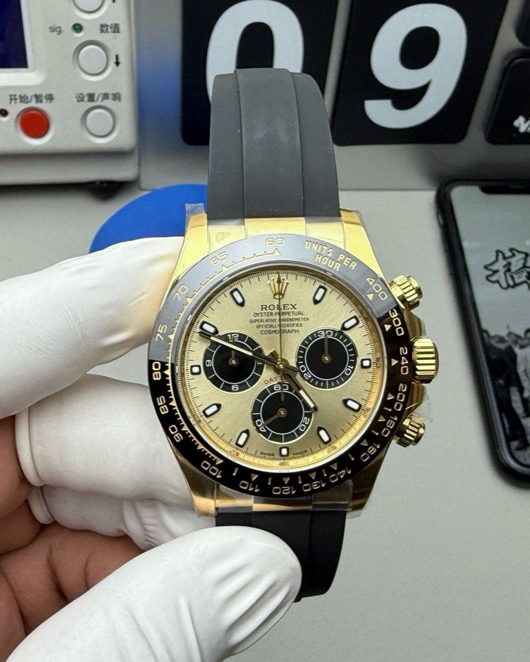 Rolex Daytona 40mm Champagne Dial 116518
