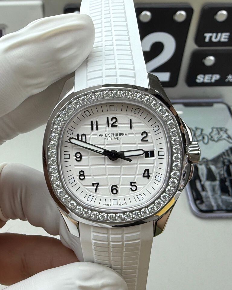 Patek Philippe 5267/200A – Aquanaut Super Clone